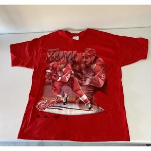 Autographed, Vintage 90s Detroit Red Wings Sergei Fedorov Shirt Size Large